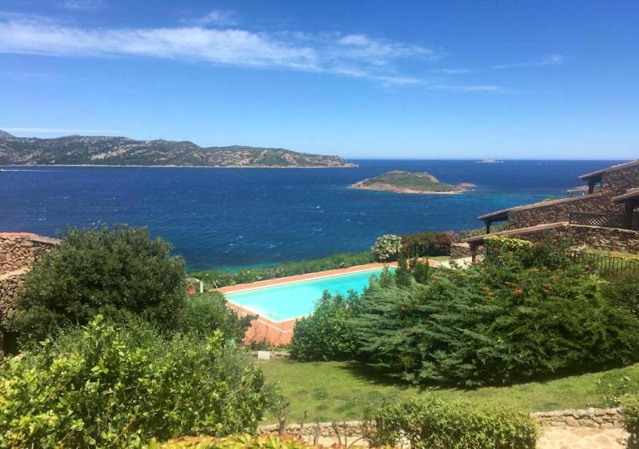 شقة San Teodoro Punta Est Delizioso Monolocale Vista Mare المظهر الخارجي الصورة